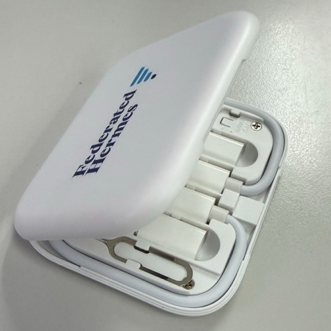 Federated Hermes Cable Case with Mirror